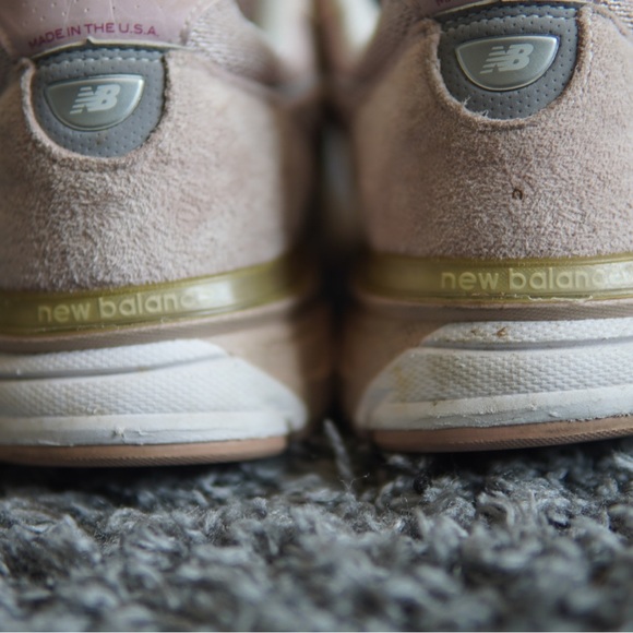 New Balance Men’s 990v4 Light Pink!! - Picture 5 of 9
